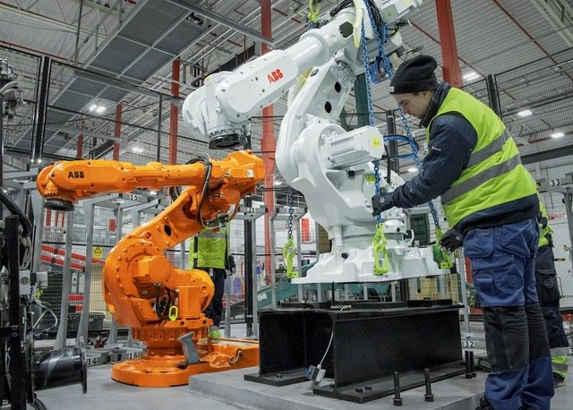 ICA, leader de l’alimentaire, renouvelle sa confiance à ABB et choisit la toute nouvelle génération de robots ABB pour ses entrepôts